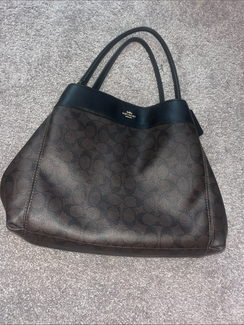 Coach lexy shoulder bag in brown signature canvas